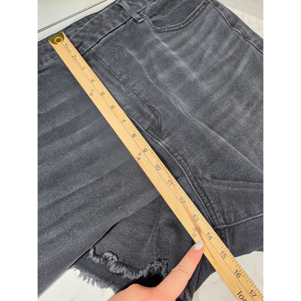 American Eagle‎ Mom Denim Shorts High Rise Shortie Black Raw Hem Asymmetrical 18 - Picture 9 of 11